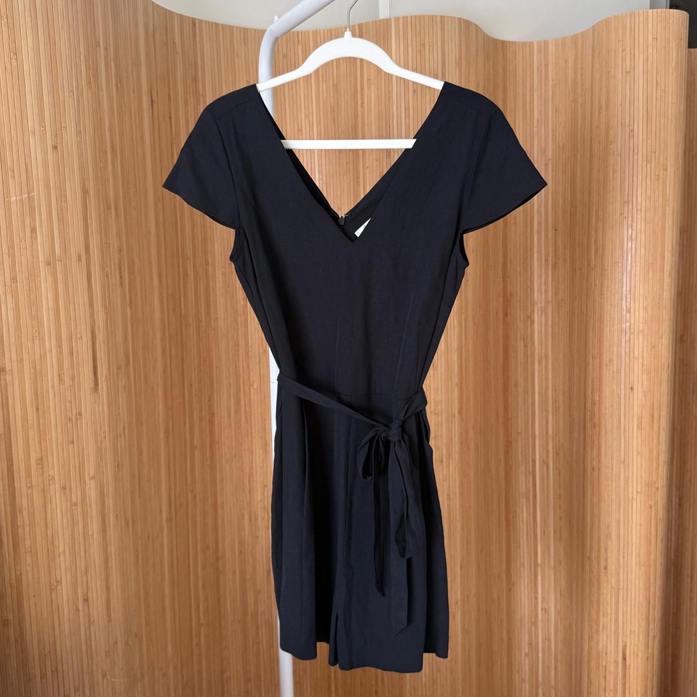 SOLD NWT ANTHROPOLOGIE BEYOND VINTAGE Black V-Neck Romper